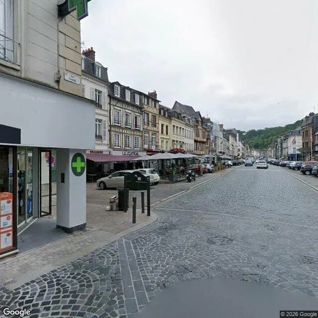 Photo du fonds de commerce PHARMACIE DE L’EGLISE à PONT-AUDEMER disponible à la reprise