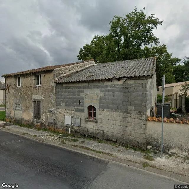 Photo du fonds de commerce FONDS DE COMMERCE DE RESTAURATION à SALIGNAC-SUR-CHARENTE disponible à la reprise