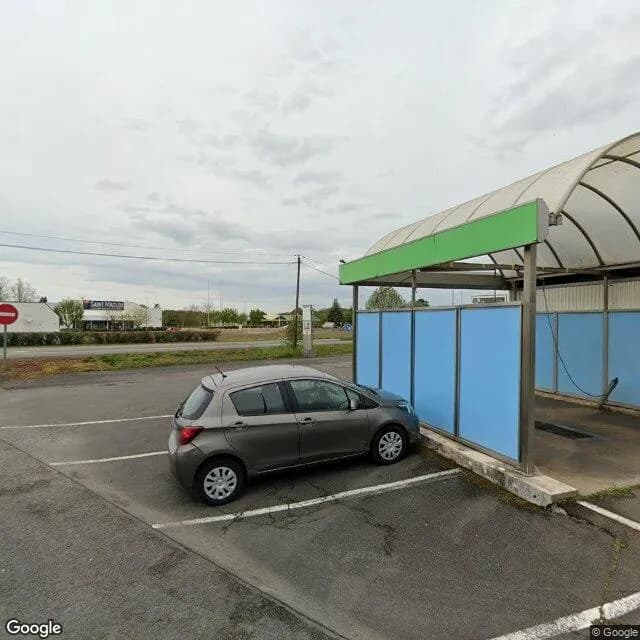Photo du fonds de commerce FONDS DE COMMERCE DE BOULANGERIE-PÂTISSERIE ET RESTAURATION à LA COURONNE disponible à la reprise