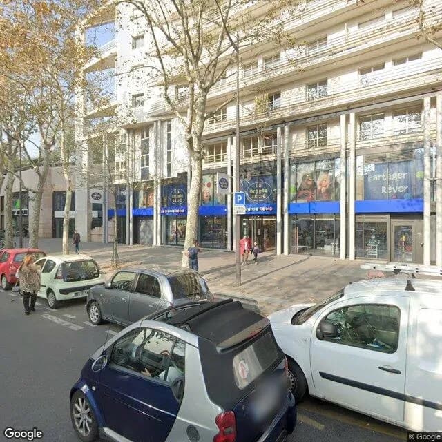 Photo du fonds de commerce UN RESTAURANT DE GRANDE CAPACITÉ AU CŒUR DU 12ᵉ ARRONDISSEMENT à PARIS-12E-ARRONDISSEMENT disponible à la reprise