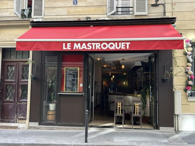 Photo du fonds de commerce RESTAURANT à Paris disponible à la reprise